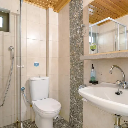 Guest house Nontas 20 Kalamitsi (Lefkada)