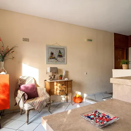 Guest house Nontas 20 *